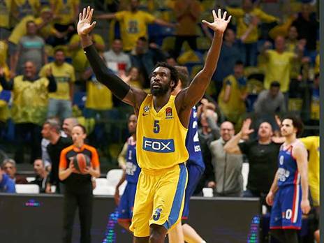 "האוהדים דחפו לניצחון". האנטר (צילום: אלן שיבר)