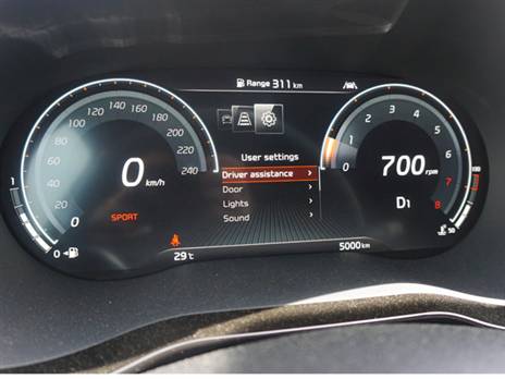 לוח המחוונים הדיגיטלי של אקסיד. מדליק