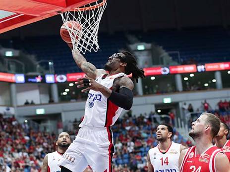 "גדלתי עליו, ואז שיחקתי איתו". אמארה (צילום: דני מרון)