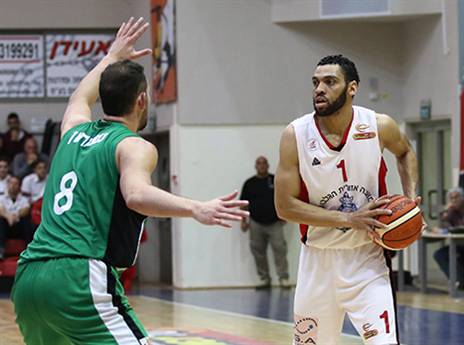 סיגרס במדי גלבוע (מנהלת הליגה)