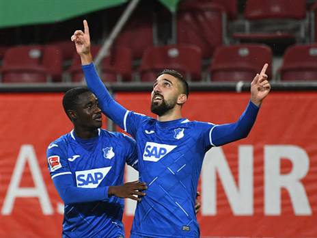 עם רגליים על הקרקע. דאבור