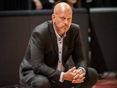 הדר. מנסה לעבות את הסגל (מנהלת הליגה)