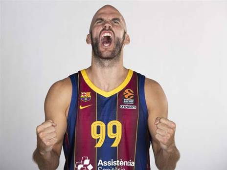 קלאתיס. המח של שאראס על המגרש (Getty)