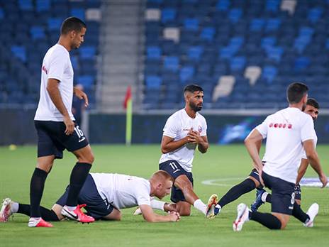 שחקני הפועל חיפה. בקרוב יתאמנו בחו"ל? (מאור אלקסלסי)