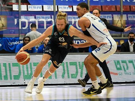 (מנהלת הליגה)