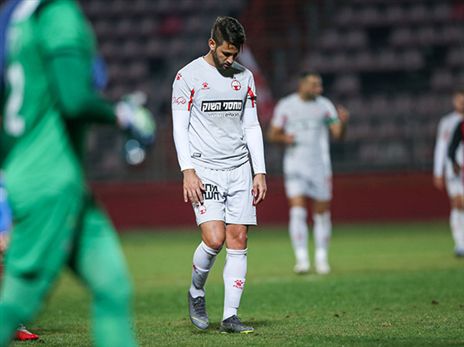 שחקני ב"ש משוכנעים: "בצורה הזו, אין לנו סיכוי מול מכבי ת"א" (צילום: מאור אלקסלסי)