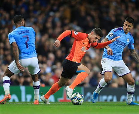 סולומון מול קנסלו וסטרלינג. בעונה הבאה בפרמייר-ליג? (Getty)