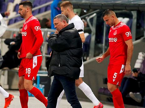 עונש מינימום, קלינגר (אלן שיבר)