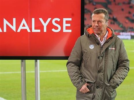 בעמדת הפרשן. הפך לפופולארי בקרב האוהדים (Getty)