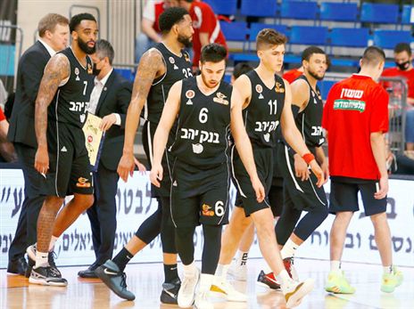 איבד את חדר ההלבשה שמעולם לא היה שלו (אלן שיבר)