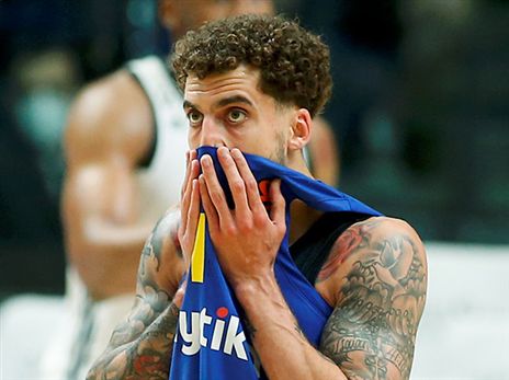 הפך ללוזר המובהק (אלן שיבר)