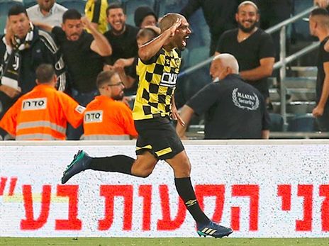 מגבו, יאריכו לו חוזה? (אלן שיבר)