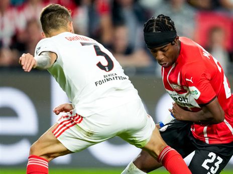 מודאקה. עוד כוכב צעיר יעזוב את פ.ס.וו? (GETTY)