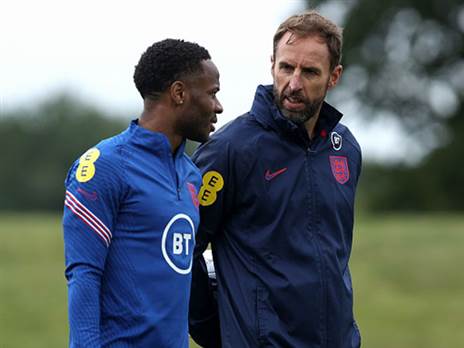 סטרלינג וסאות'גייט חוזרים לדשא (Getty)