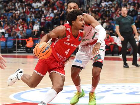 יצא מהמשחק מוקדם מדי. אדאמס (צילום: ברני ארדוב)