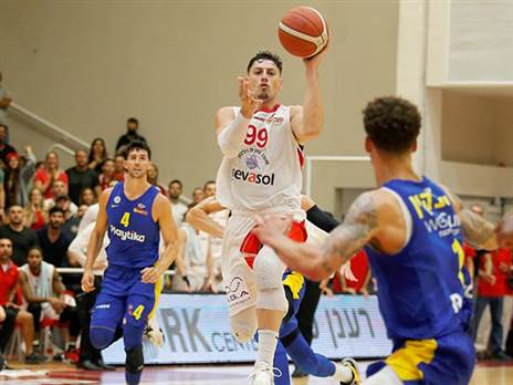 זיו. הפעם הוא בצהוב (אלן שיבר)