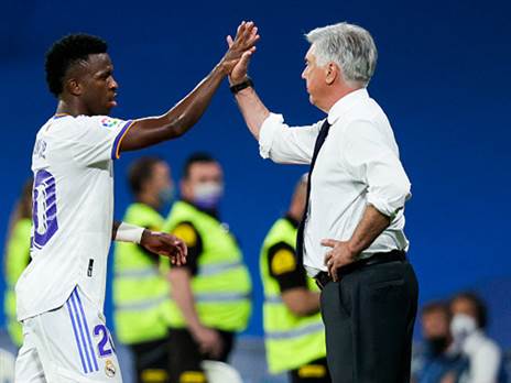 עם אנצ'לוטי. עזר ללטש את היהלום (Getty)