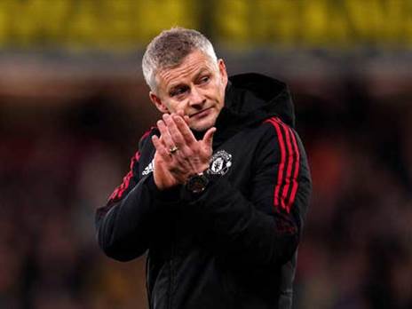 הפיטורים שלו יתחילו דומינו? (GETTY)