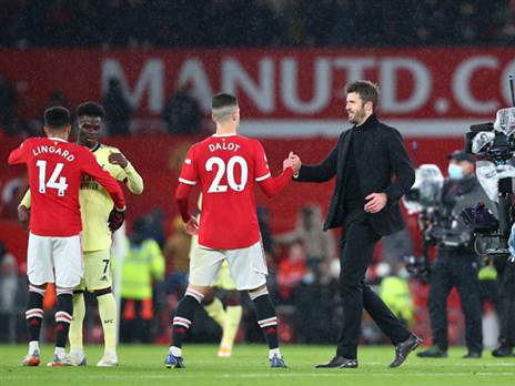 קאריק נפרד. הודיע לשחקנים בסיום (Getty)