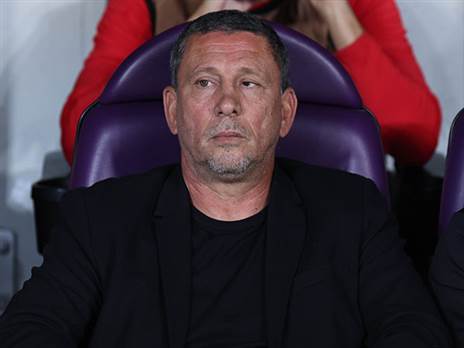 משדר עסקים כרגיל. קלינגר (דני מרון)