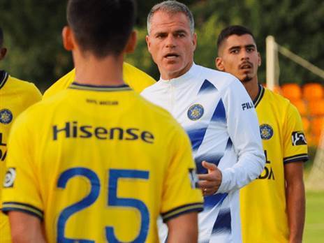 "פעם שום דבר לא היה דולף. כולם הלכו בדרך אחת. היום זה השתנה" (האתר הרשמי של מכבי ת"א)