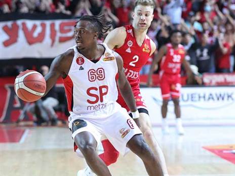 בראון. המפגש השני מול האקסית נדחה (מנהלת הליגה)