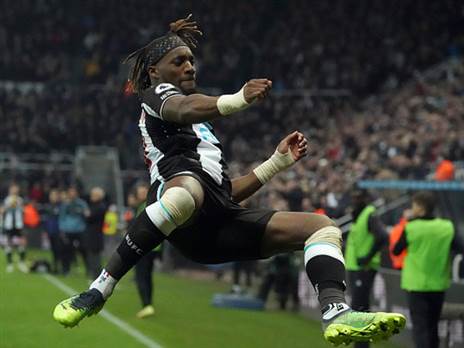 שער ענק שלו לא הספיק. סן מקסימן (Getty)