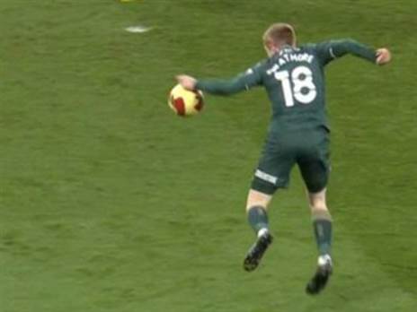 היד של ווטמור שסיבכה את יונייטד