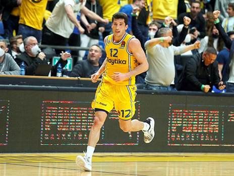 ג'ון דיברתולומיאו. לא ברור כמה דקות יוכל לשחק הערב ובחמישי (אלן שיבר)