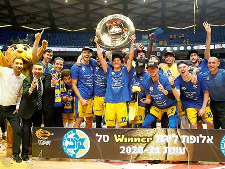 מכבי מניפה צלחת. "מזלזלים בזה" (אלן שיבר)