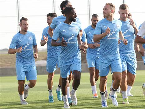 הקפטן דסה ושחקני הנבחרת (אודי ציטיאט)