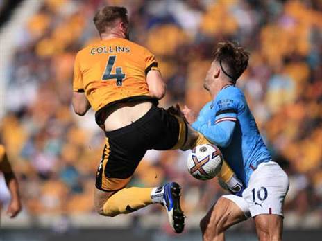 הבעיטה הפראית של קולינס (GETTY)