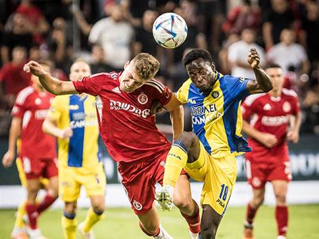 מתי בפעם האחרונה היו הדיינים באיצטדיון כדורגל? (אלן שיבר)