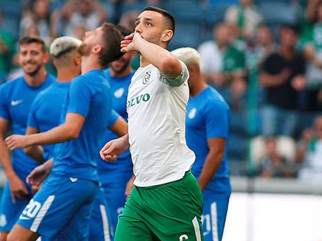 מעוניין להגשים חלום בחו"ל, יאריך חוזה בכל זאת? לביא (אלן שיבר)