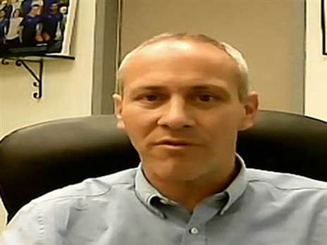 "מאמין שהשארתי משרד חזק ויציב". טרופר