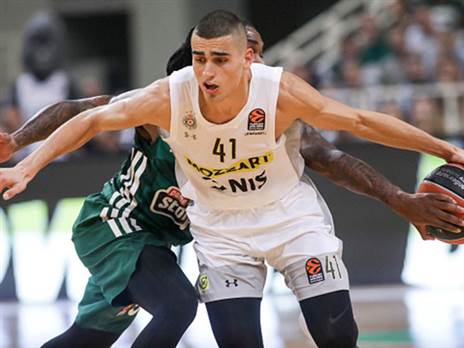 מחכה למכבי ת"א. מדר (Panagiotis Moschandreou/Euroleague Basketball via Getty)