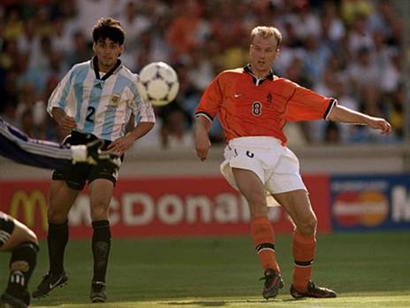 זה שעמד בינה, הפעם. דניס ברגקמפ (getty)