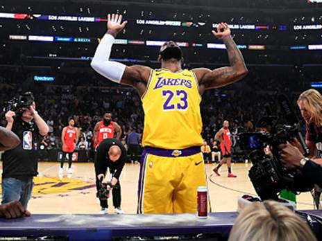 89 נקודות מהשיא. לברון (Getty)