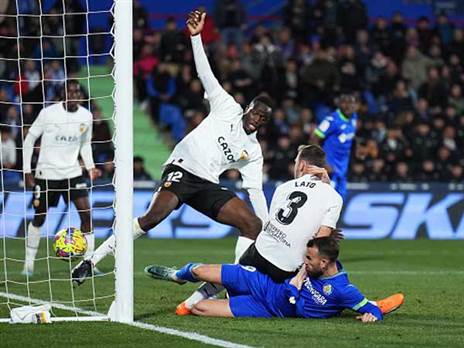 עונת הבלהות של העטפלים נמשכת (GETTY)