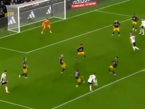 בעט מעמדה טובה בתוך הרחבה