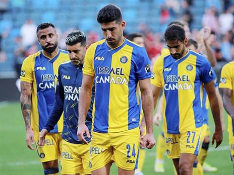 אף אחד לא מתעלה (קובי אליהו)