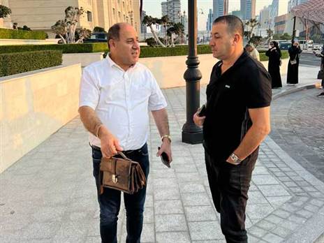 מוחמד אבו יונס במהלך ביקורו בקטאר