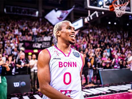 שורטס. כוכב על (FIBA)