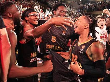 היסטוריה אדירה בצד השני (GETTY)