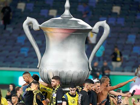 פארסה במעמד היוקרתי ביותר (אלן שיבר)