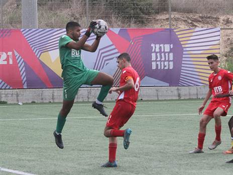 הבטיחו את עתידו. מתן חזן (צילום: שלומי גבאי)