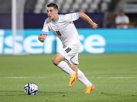 אוסקר גלוך. מקומו ב-11 מובטח (צילום: אסי קיפר, ההאתחדות לכדורגל)