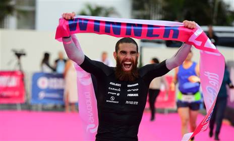 דן אלתרמן מנצח בישראמן | צילום: צלמי שוונג