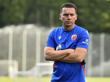 "לא מספיק חדים". בכר (עמוד הטוויטר של הכוכב האדום)