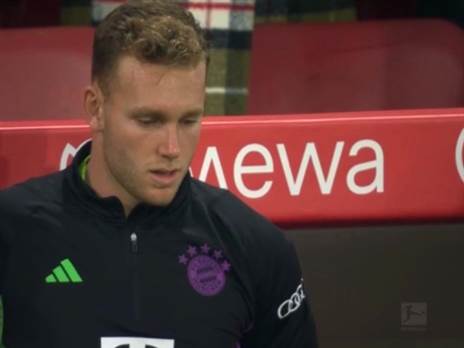 נאבק בדמעות